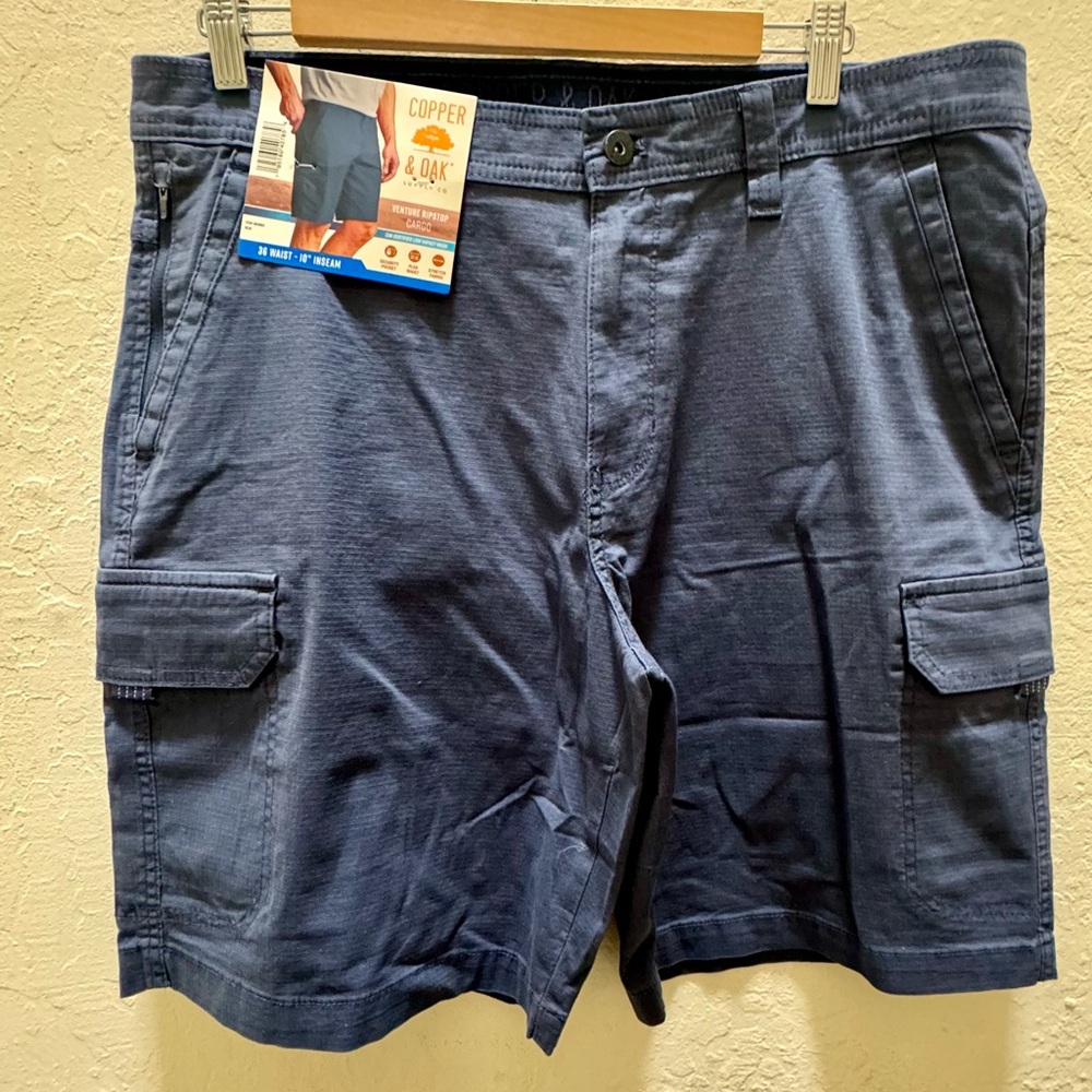 Copper & Oak Supply Co.
Venture Ripstop Cargo Blue Shorts
36 Waist - 10” Inseam